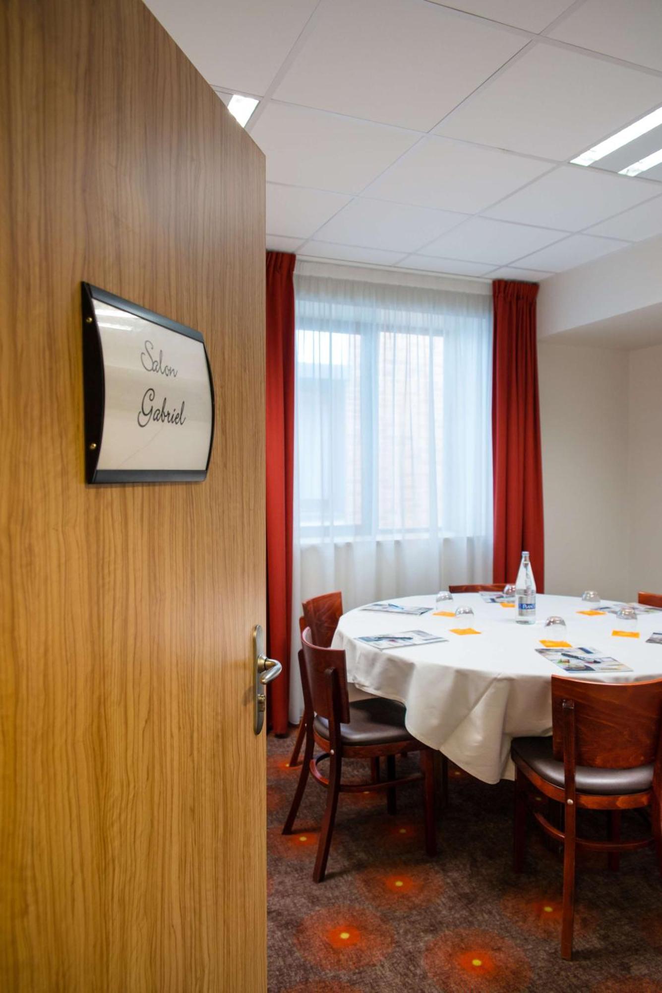 Brit Hotel Rennes St Gregoire - Le Villeneuve Saint-Grégoire Exteriör bild