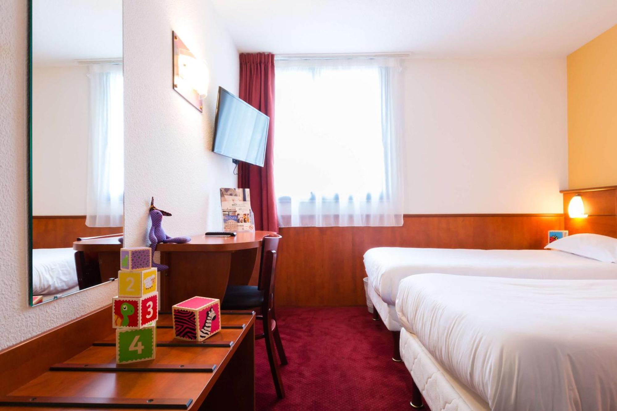Brit Hotel Rennes St Gregoire - Le Villeneuve Saint-Grégoire Exteriör bild