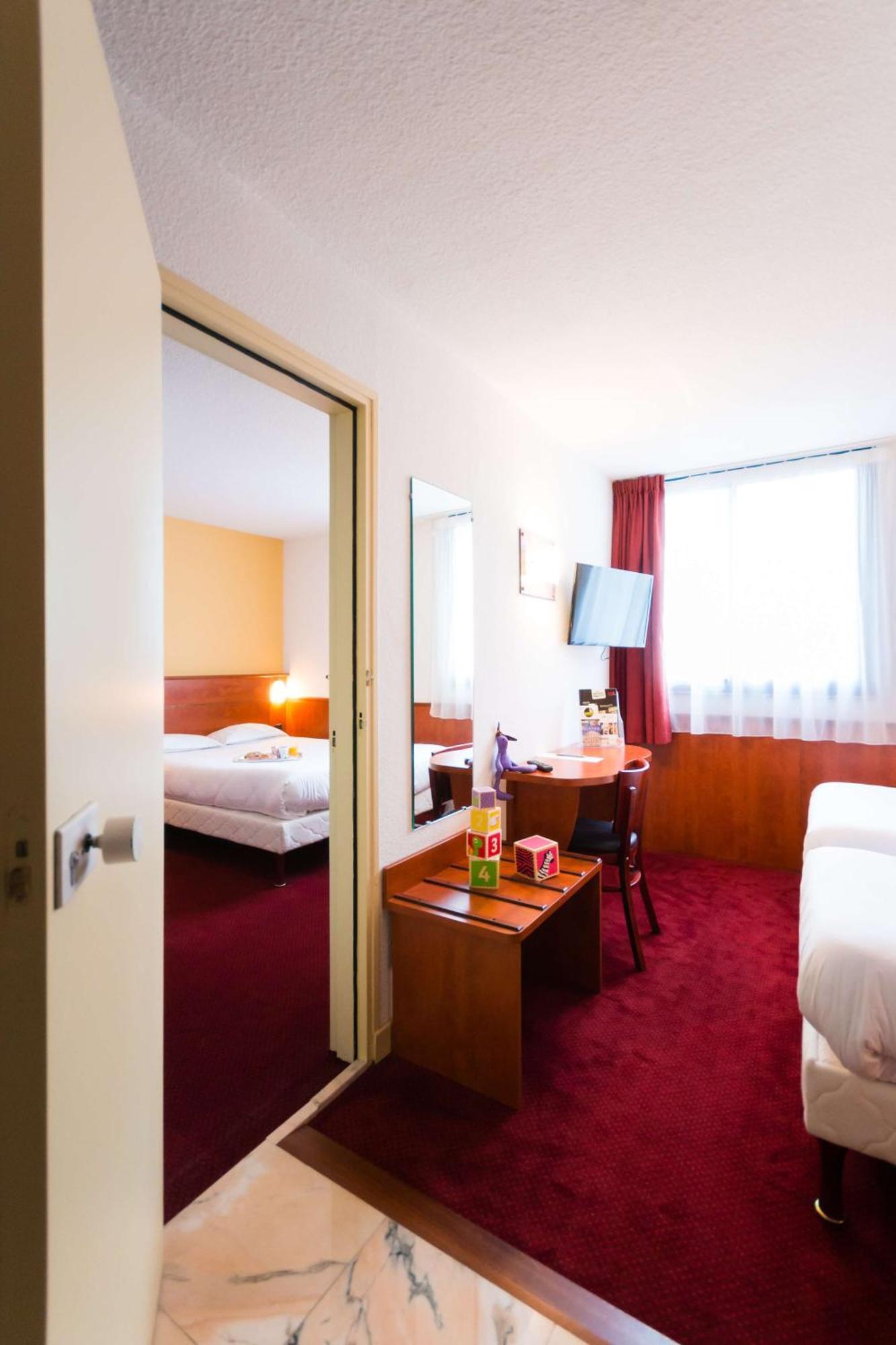 Brit Hotel Rennes St Gregoire - Le Villeneuve Saint-Grégoire Exteriör bild