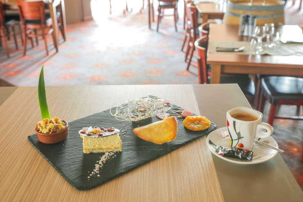 Brit Hotel Rennes St Gregoire - Le Villeneuve Saint-Grégoire Restaurang bild